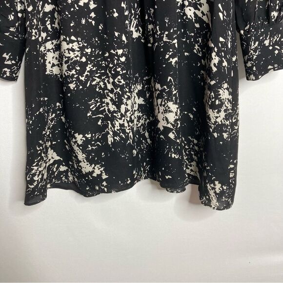 Parker Black and White Patterned Silk Dress Size Small Long Sleeve V Neck - Picture 4 of 12